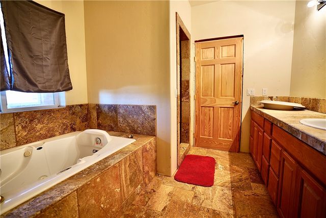 17352 Longhorn Drive, Dolan Springs, AZ 86441