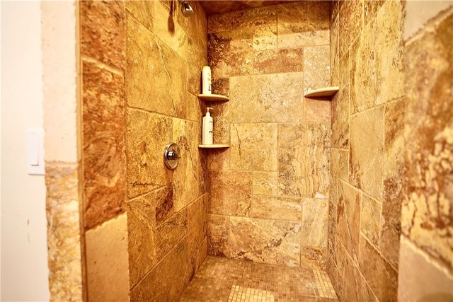 17352 Longhorn Drive, Dolan Springs, AZ 86441