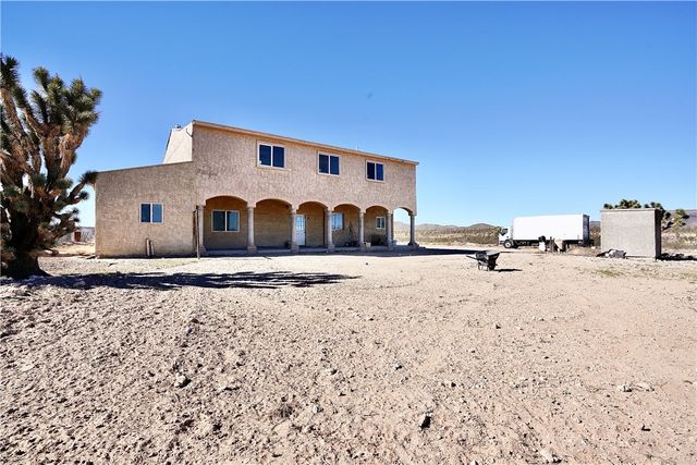 17352 Longhorn Drive, Dolan Springs, AZ 86441