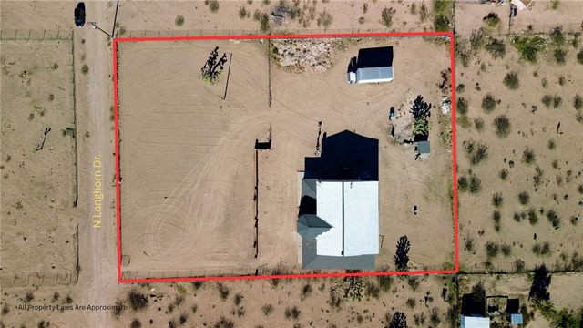 17352 Longhorn Drive, Dolan Springs, AZ 86441