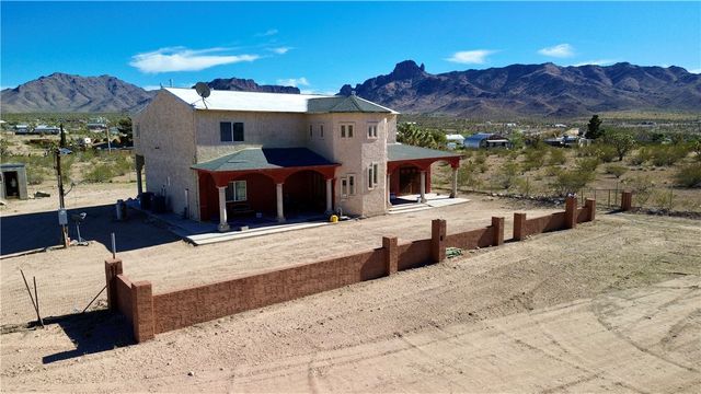 17352 Longhorn Drive, Dolan Springs, AZ 86441