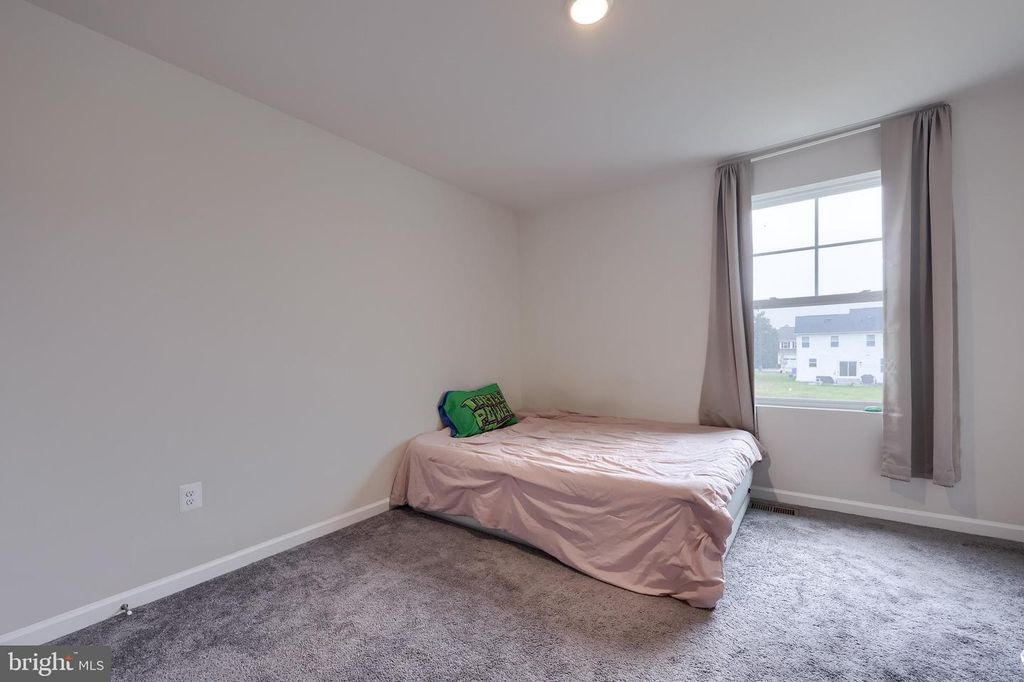 115 HICKORY RIDGE CIR, York, PA 17404