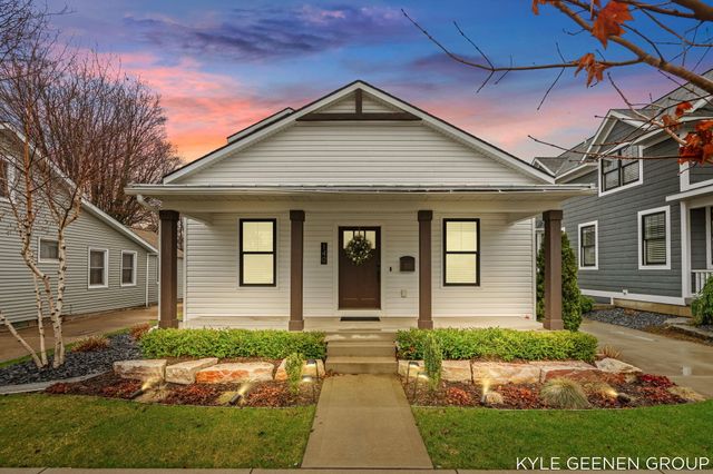 140 W 10th Street, Holland City, MI 49423