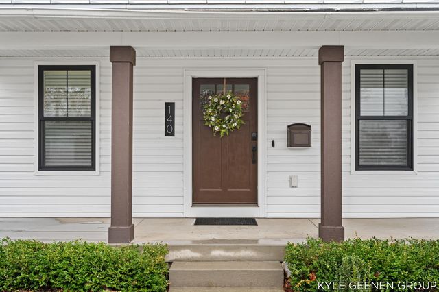 140 W 10th Street, Holland City, MI 49423