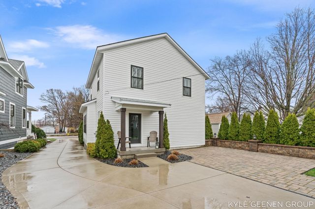140 W 10th Street, Holland City, MI 49423