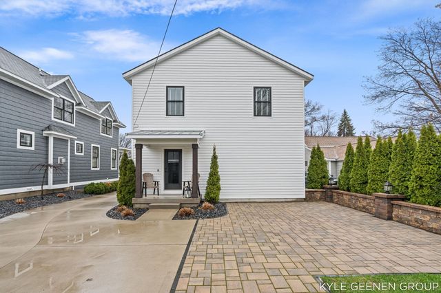 140 W 10th Street, Holland City, MI 49423