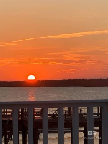 2432 W Beach Boulevard, Gulf Shores, AL 36542