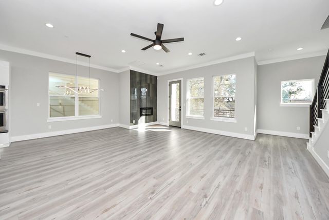 602 W 28th Street A, Houston, TX 77008