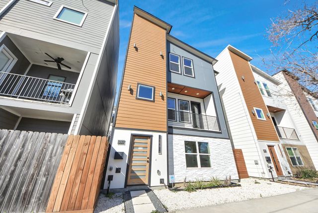 602 W 28th Street A, Houston, TX 77008