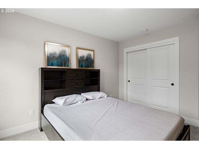 107 Ne 72ND Ave, Hillsboro, OR 97124