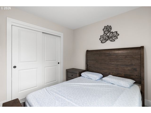 107 Ne 72ND Ave, Hillsboro, OR 97124