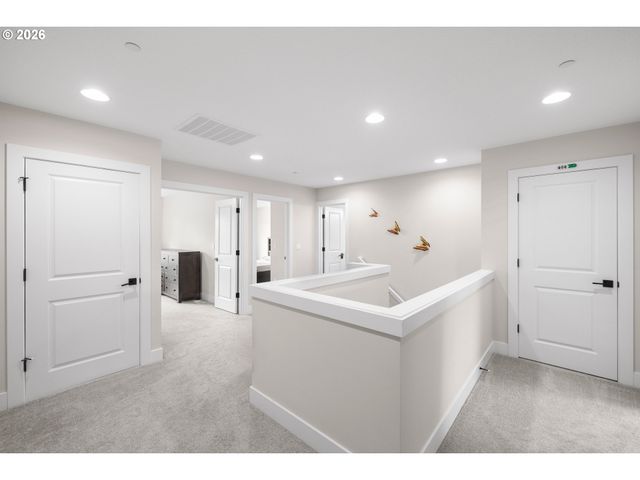 107 Ne 72ND Ave, Hillsboro, OR 97124