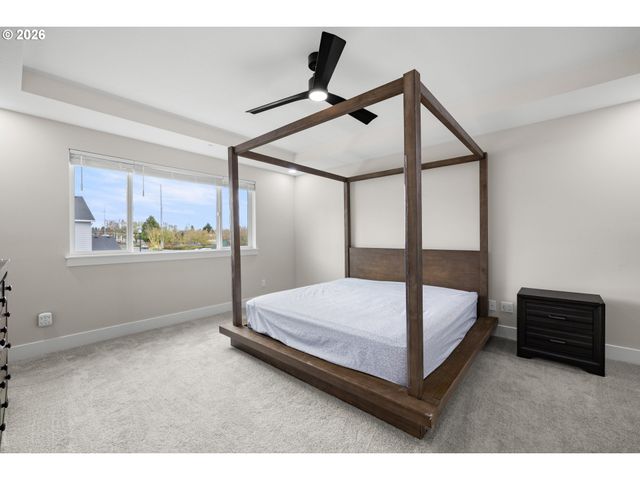 107 Ne 72ND Ave, Hillsboro, OR 97124