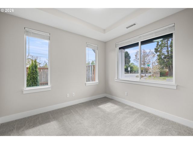 107 Ne 72ND Ave, Hillsboro, OR 97124