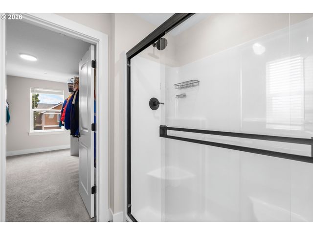 107 Ne 72ND Ave, Hillsboro, OR 97124