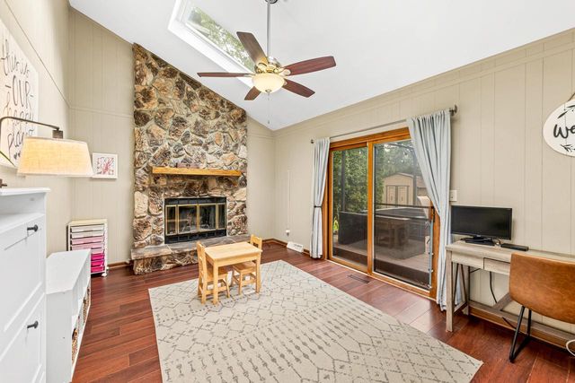 S77W17436 St Leonards DRIVE, Muskego, WI 53150