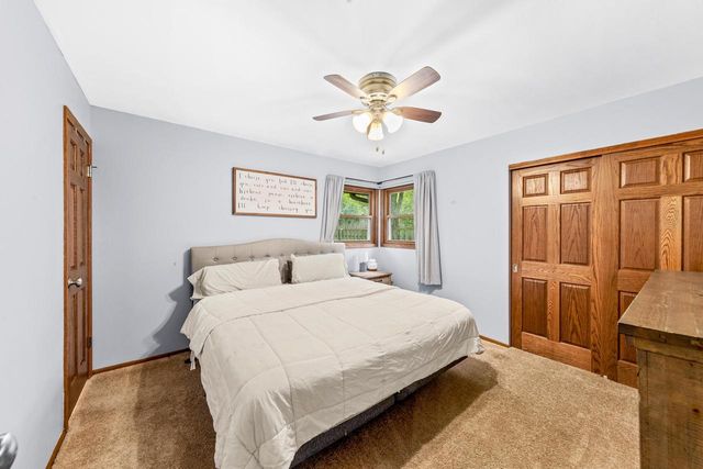 S77W17436 St Leonards DRIVE, Muskego, WI 53150