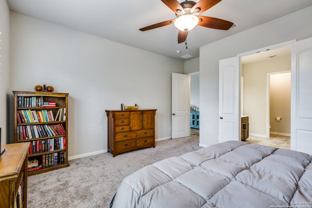 21 Mariposa Pkwy, Boerne, TX 78006