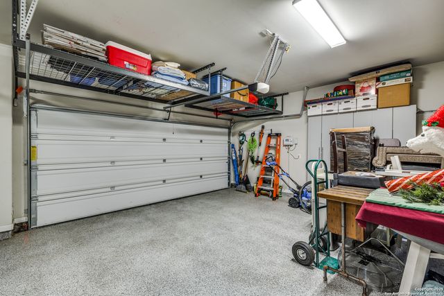 21 Mariposa Pkwy, Boerne, TX 78006