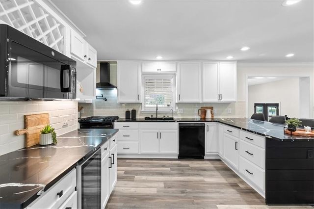 4615 Oakland Terrace SW, Mableton, GA 30126