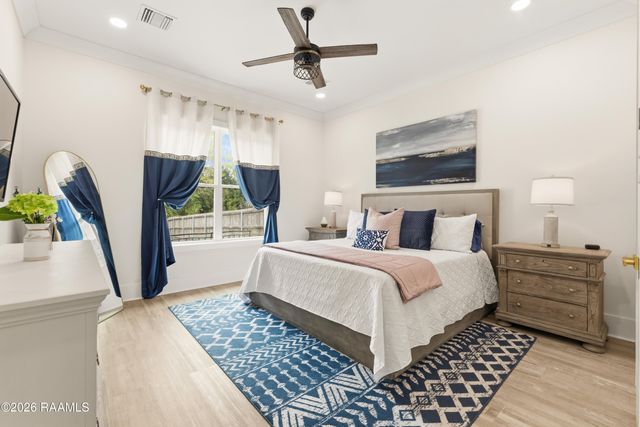 119 Grandview Terrace Drive, Youngsville, LA 70592