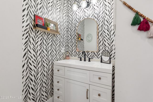 119 Grandview Terrace Drive, Youngsville, LA 70592