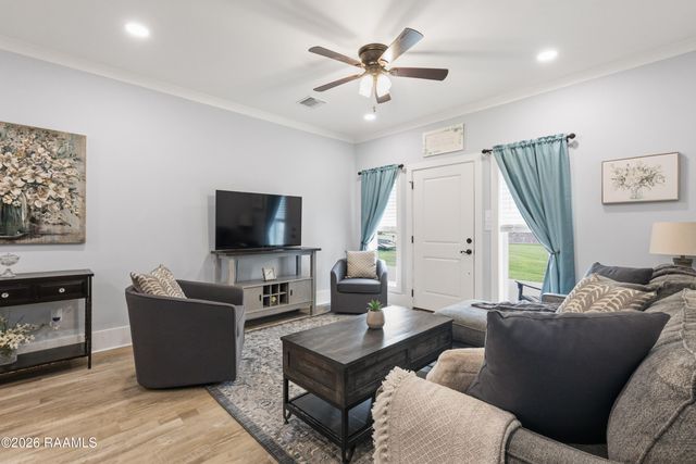 119 Grandview Terrace Drive, Youngsville, LA 70592