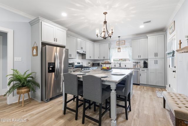 119 Grandview Terrace Drive, Youngsville, LA 70592