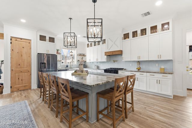 119 Grandview Terrace Drive, Youngsville, LA 70592