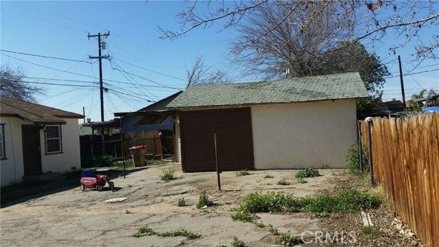 1917 Pacific Street, Bakersfield, CA 93305