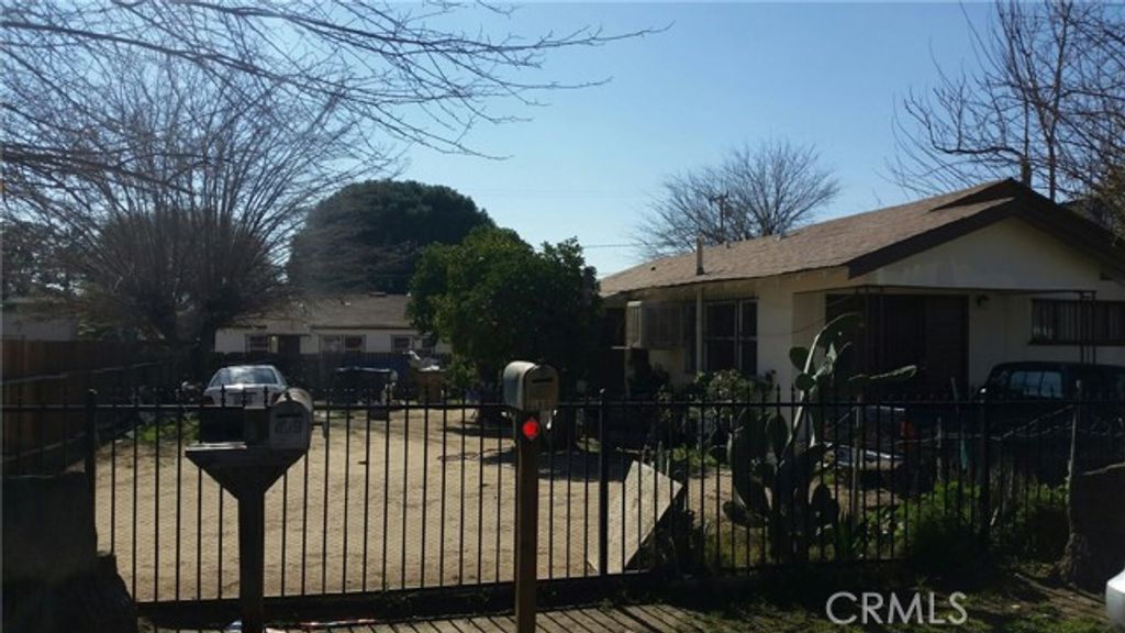 1917 Pacific Street, Bakersfield, CA 93305