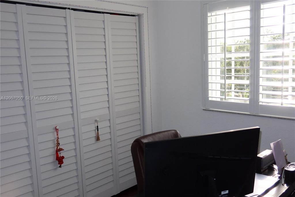Image 38 of property listing at 22761 SW 93rd Psge, Cutler Bay, FL 33190