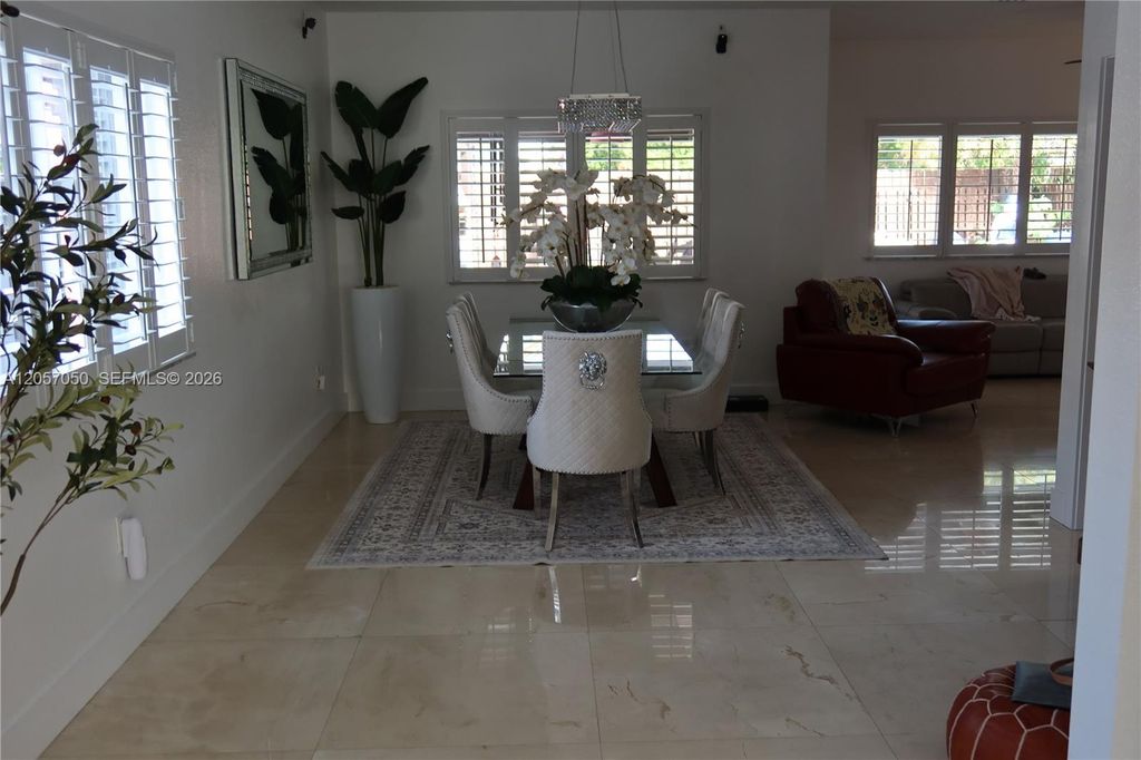 Image 68 of property listing at 22761 SW 93rd Psge, Cutler Bay, FL 33190