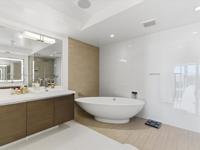 330 Sunny Isles Blvd 5-1508, Sunny Isles Beach, FL 33160