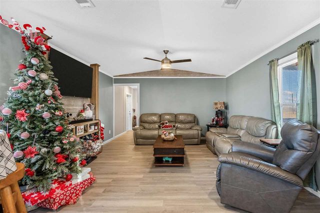 101 Pond View, Elgin, OK 73538