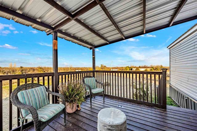 101 Pond View, Elgin, OK 73538