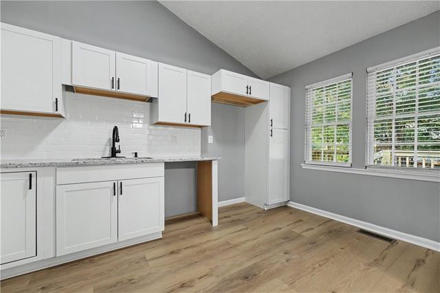 3249 Nogales Place, Rex, GA 30273