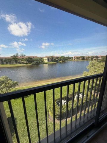 950 SW 138th Ave 409B, Pembroke Pines, FL 33027