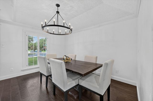 1946 Sussex Drive, Carrollton, TX 75007