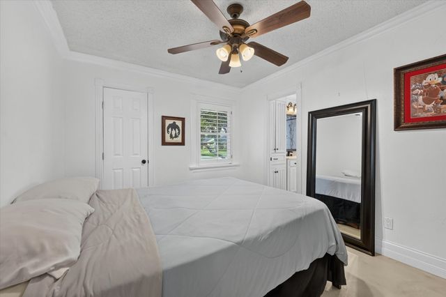 1946 Sussex Drive, Carrollton, TX 75007