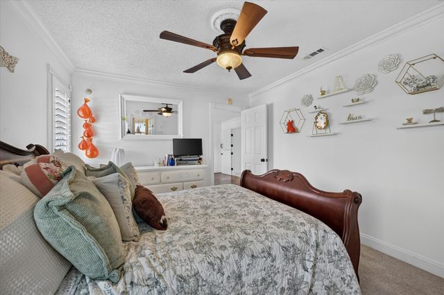 1946 Sussex Drive, Carrollton, TX 75007