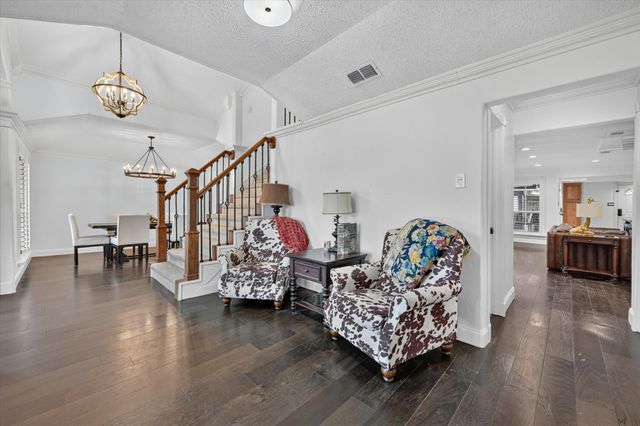 1946 Sussex Drive, Carrollton, TX 75007