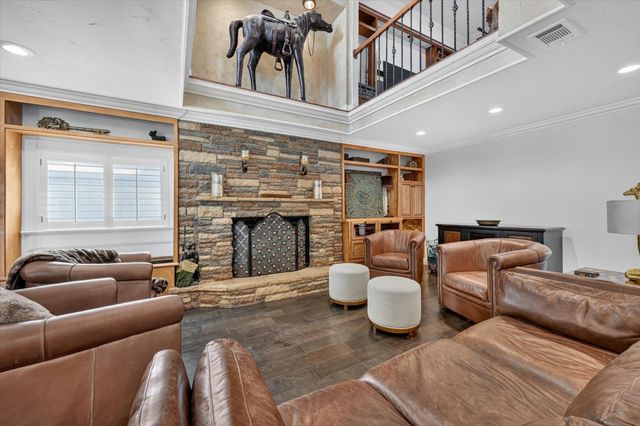 1946 Sussex Drive, Carrollton, TX 75007