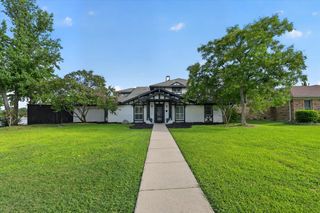 1946 Sussex Drive, Carrollton, TX 75007