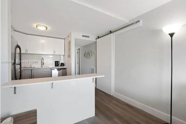 3527 NE 168th St 409, North Miami Beach, FL 33160