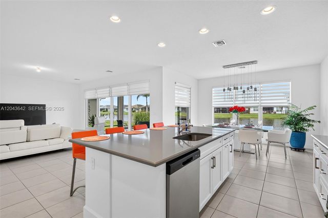 11662 SW Moon River Way, Port St. Lucie, FL 34987