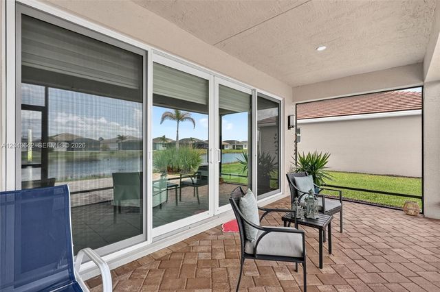 11662 SW Moon River Way, Port St. Lucie, FL 34987