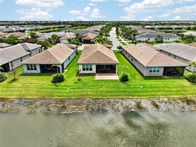 11662 SW Moon River Way, Port St. Lucie, FL 34987