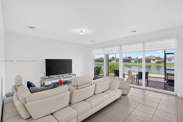 11662 SW Moon River Way, Port St. Lucie, FL 34987