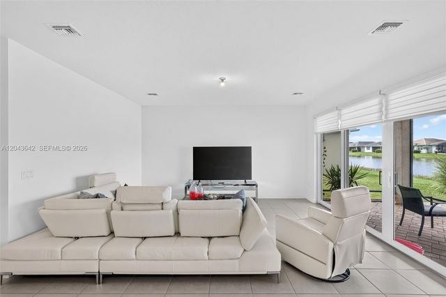 11662 SW Moon River Way, Port St. Lucie, FL 34987
